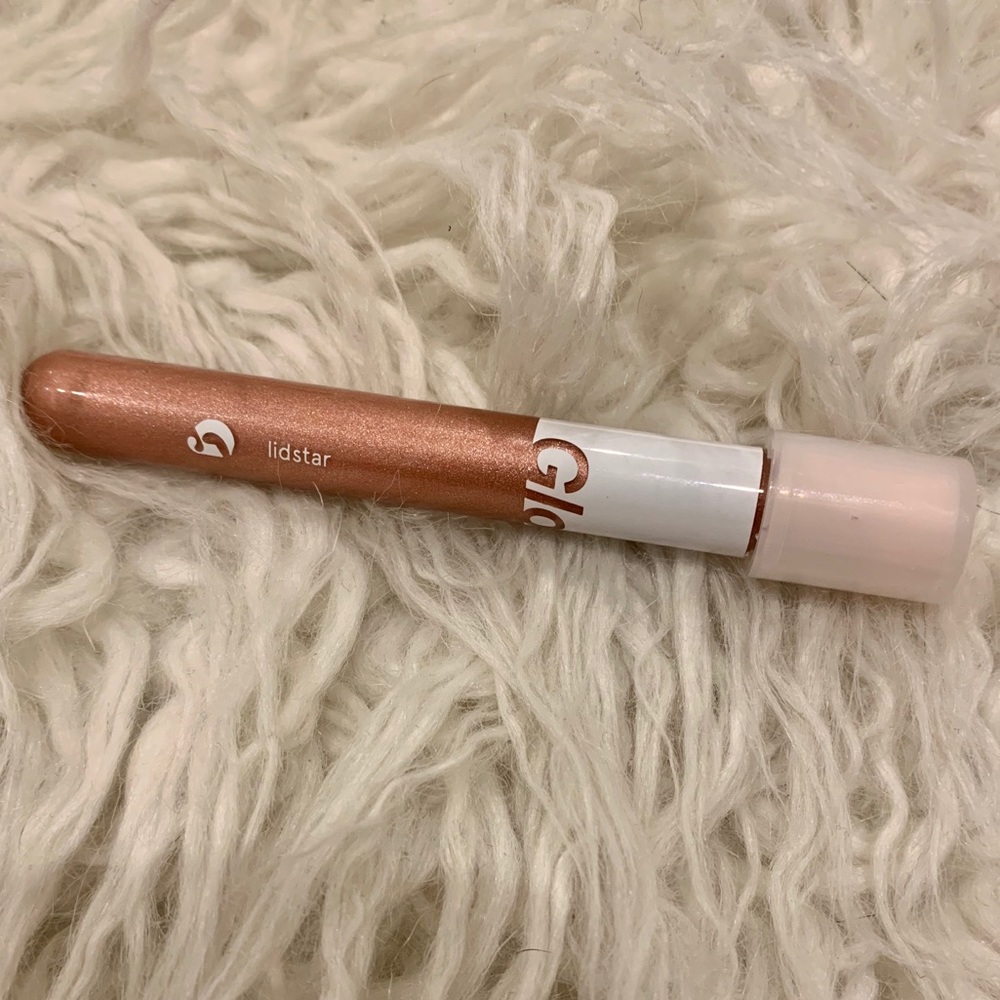 Glossier Lidstar in Cub